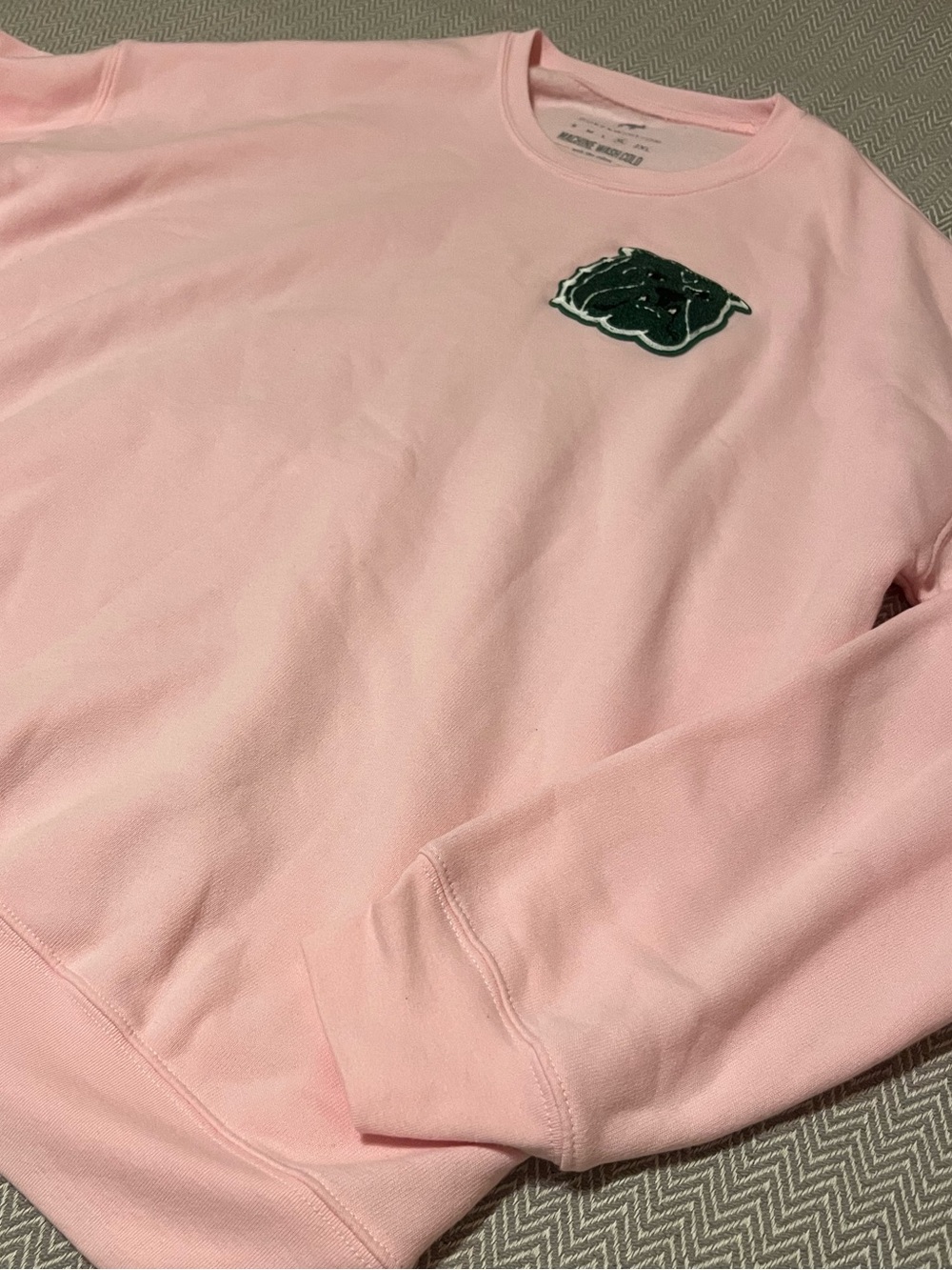 Duke & Winston Pink Crewneck Sweatshirt with Forest Green Bulldog Patch. XL.